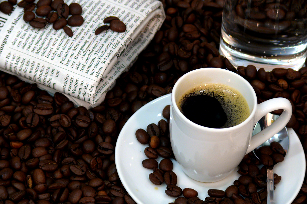 Coffee and Gut Health: What Daily Drinkers Need to Know in 2025