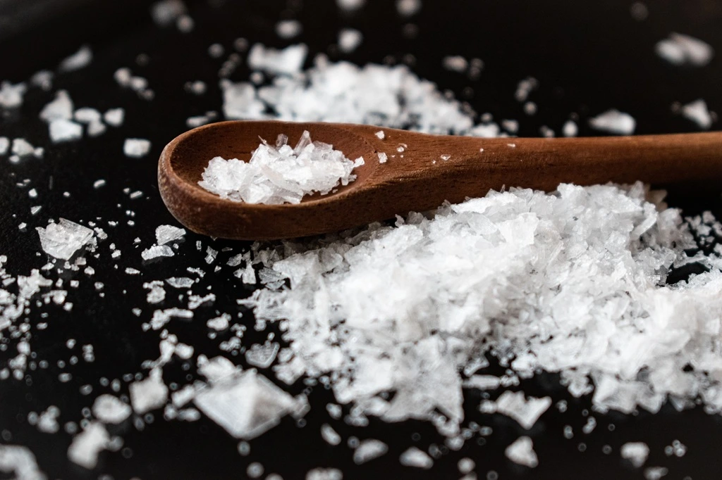 Risks of Consuming Too Much Sea Salt