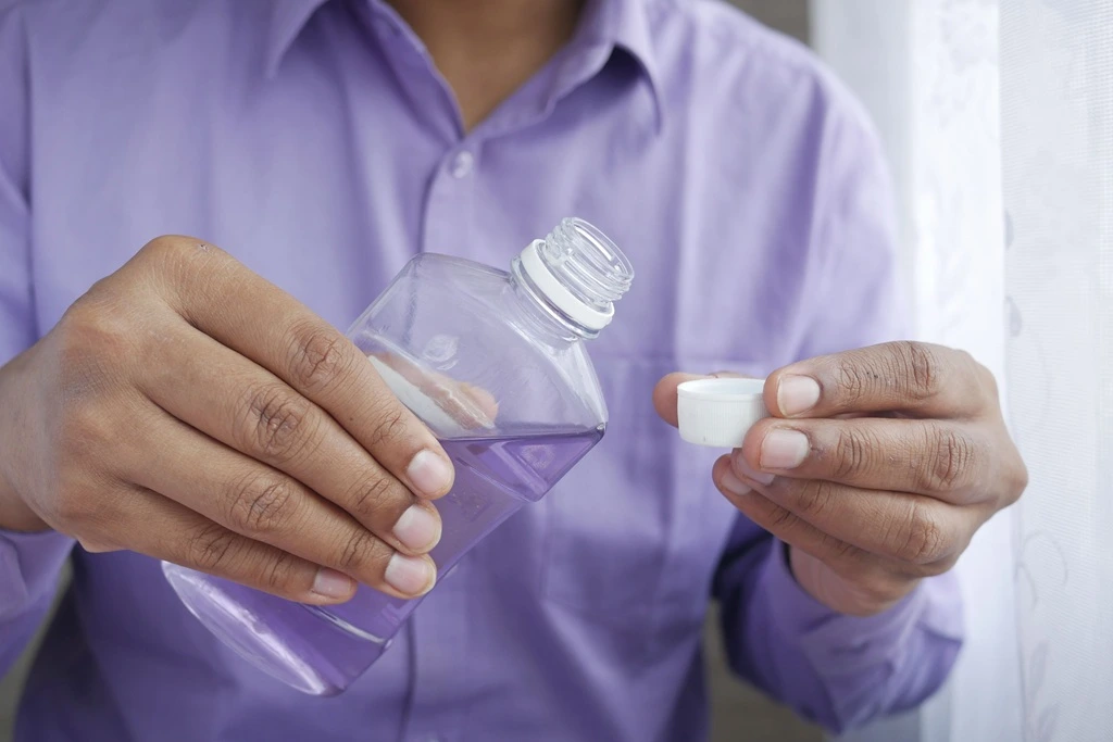 harmful mouthwash ingredients