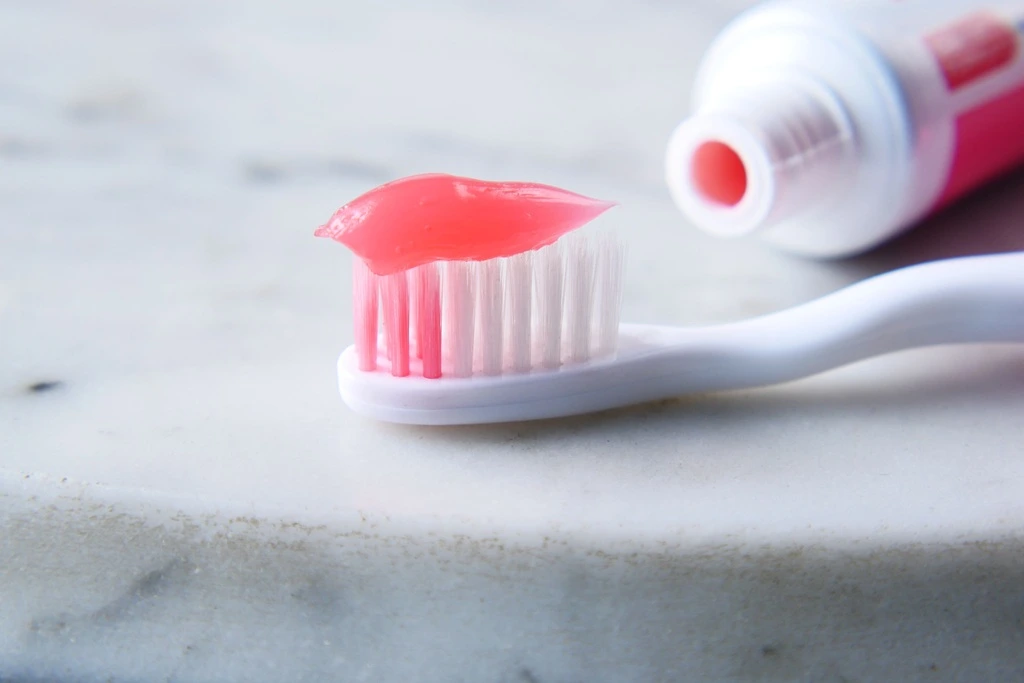Dry Brushing Your Teeth May Be Better Than You Think: The Truth About Brushing Without Toothpaste