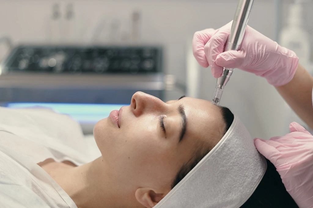 Can Scalp Microneedling Really Regrow Hair? What the Science Says About This Popular Treatment